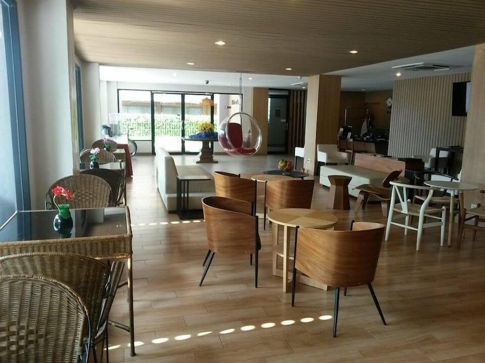 Sriracha Orchid Hotel Si Racha Dış mekan fotoğraf